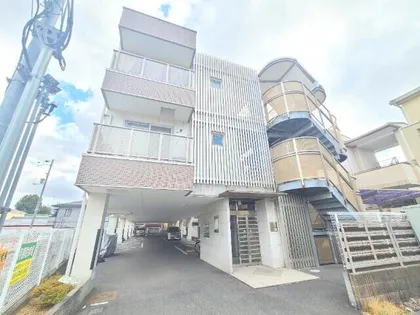 ウィズグリーン【2階】の外観