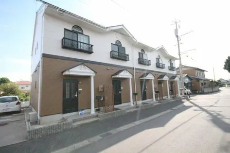 愛知県一宮市千秋町加納馬場【テラスハウス】の外観