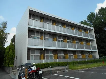 レオパレス待兼キャンパス【3階】の外観