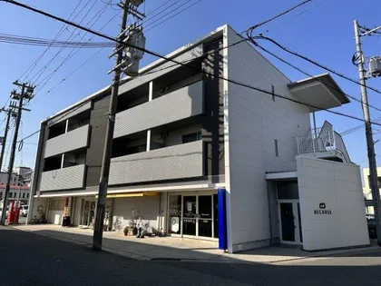 BECAUSEの画像