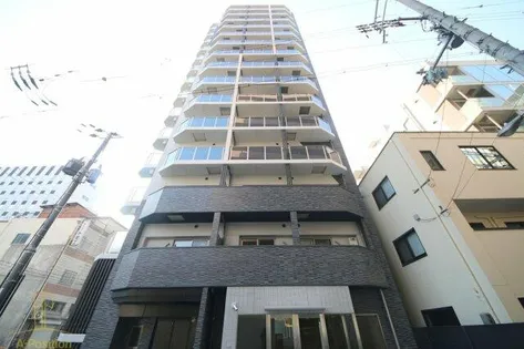 コンフォリア リヴ新梅田の画像