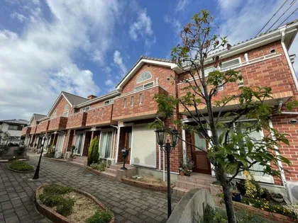 ヨーロピアンシャレー糸久 参番館【1階】の外観