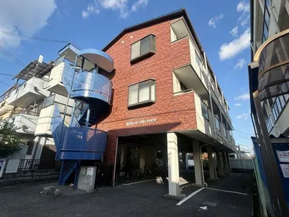 シャルル高槻の画像