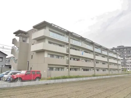 クレセントコートの画像