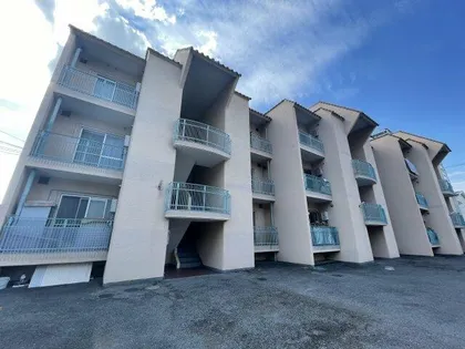 大阪府四條畷市南野4丁目【マンション】の外観