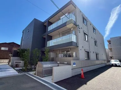 MAISON CHARMEの画像