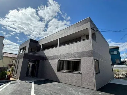 シャインヒルズ【203号室】の外観