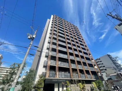 レオンコンフォート難波クレア【4階】の外観