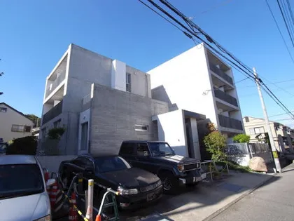 キャトルセゾン【3階】の外観