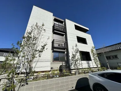 D-avance向山東【3階】の外観