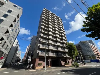 ティアラ資生館【9階】の外観