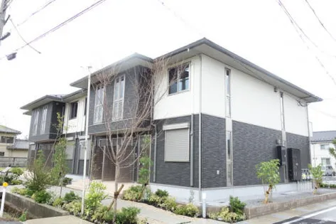 シャーメゾン アイリスの画像