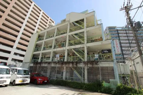 ロイヤルハイツ【1階】の外観