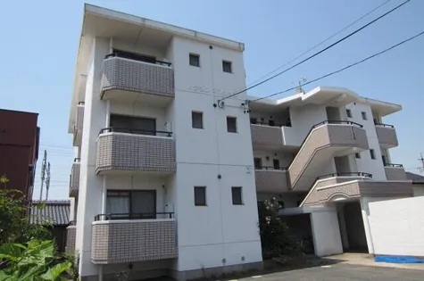 ハダジンマンションの画像