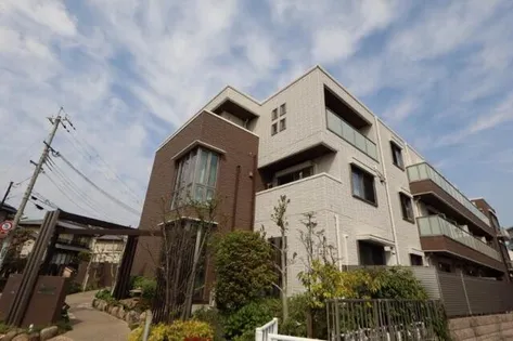 シャーメゾン コーテムの画像