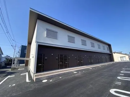 LA TOUR GOIDENの画像