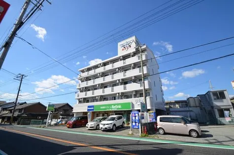 ジュネス伊伝居の画像