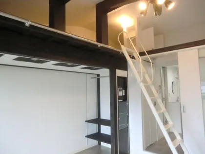 サンフェスタ東福寺【B-302号室】の外観