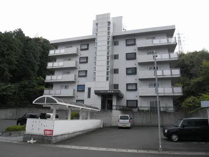 シャトー東舞鶴【1階】の外観