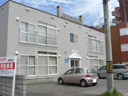 こまどりアパートの画像