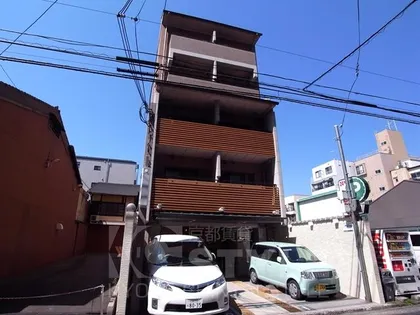 ウエスティ烏丸【3階】の外観
