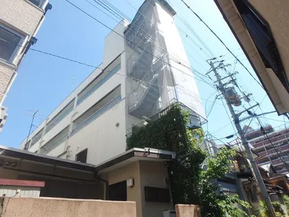 シャンブル丸太町【3階】の外観