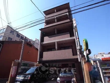 ウエスティ烏丸【5階】の外観