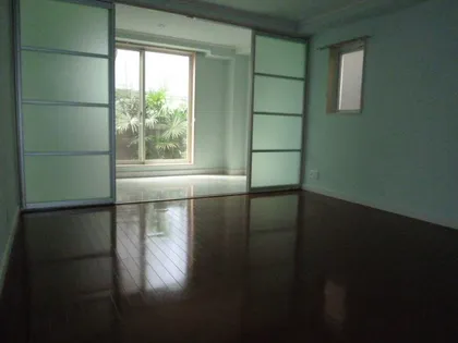 シュタットメゾン【301号室】の外観