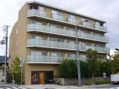 芦屋プレシャスコート【3階】の外観