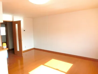 ウエルス西野【301号室】の居間