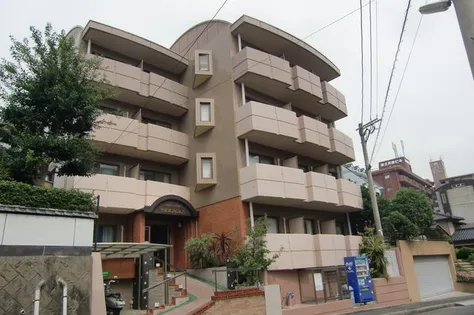 ダイナコート医生ヶ丘【204号室】の外観