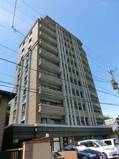 ハイネス若園【6階】の外観