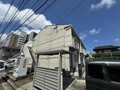 ファミール ナカガワの画像