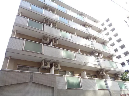 コスモパレスピースワン【5階】の外観