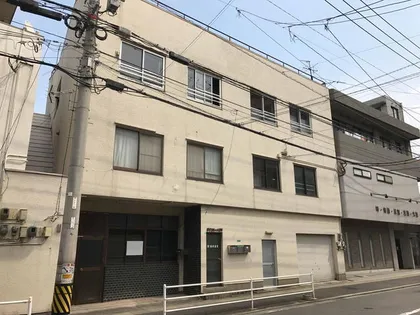 第2スモール恵千ビル【2階】の外観