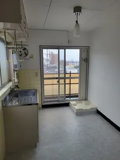 高羽マンション【401号室】の内装
