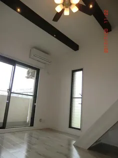 サンフェスタ東福寺【B-303号室】の外観