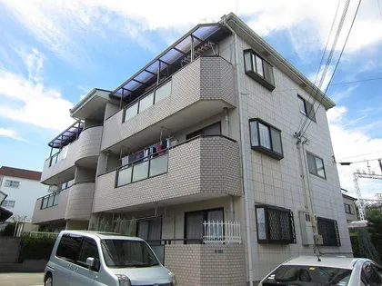 兵庫県宝塚市山本中2丁目【マンション】の外観