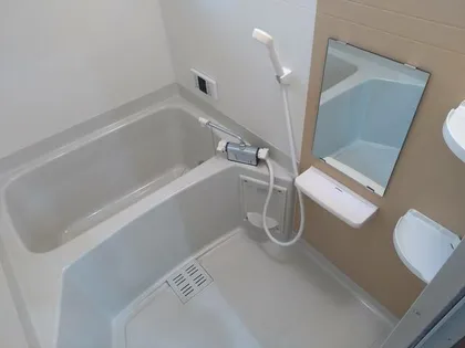 ガレージハウス中島【B号室】の風呂