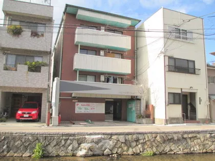 京都府京都市東山区三条通南裏白川筋西入土居之内町【マンション】の外観