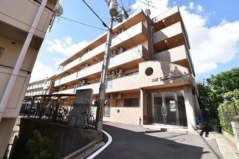 ヒルトップ千里山【1階】の外観