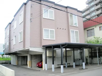 北海道札幌市豊平区月寒東一条15丁目【アパート】の外観