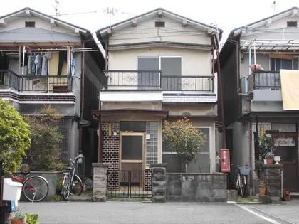 奈良県奈良市恋の窪1丁目【一戸建】の外観