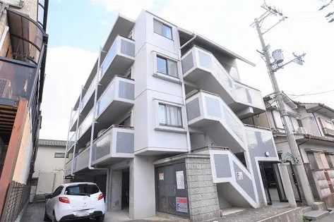 プチハイツ山手町【4階】の外観