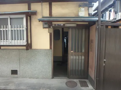 京都府京都市伏見区西大黒町【一戸建】の外観