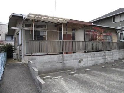 兵庫県三木市緑が丘町東1丁目【一戸建】の外観