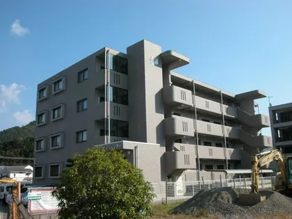 丹波篠山市大沢 ユーミーサンリバリティー【2階】の外観