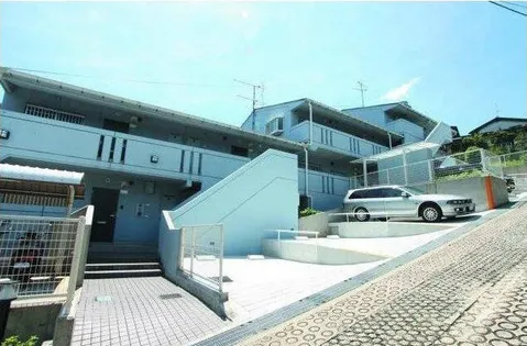 兵庫県川西市萩原2丁目【マンション】の外観