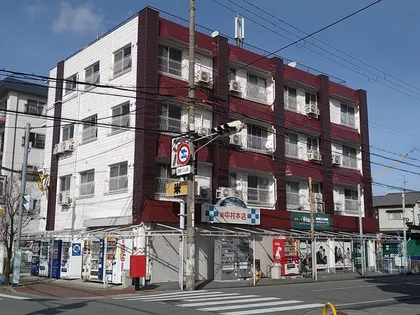 第一中村マンション【3階】の外観