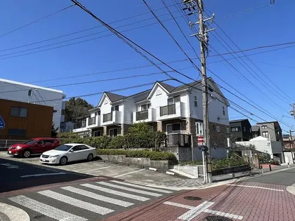愛知県名古屋市名東区平和が丘2丁目【テラスハウス】の外観